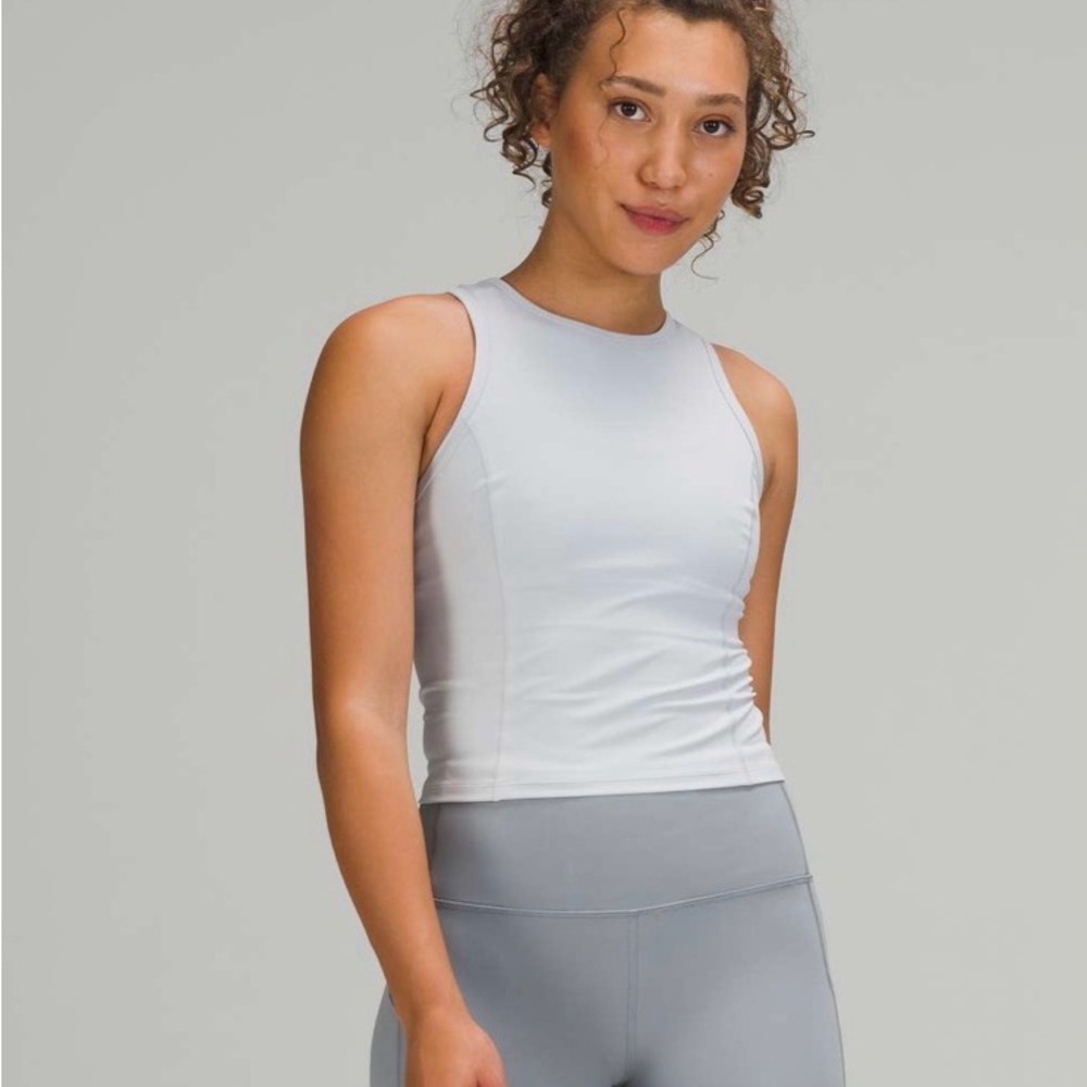 Lululemon Nulux Racerback Cropped Run Tank Top. Size 10 NWT